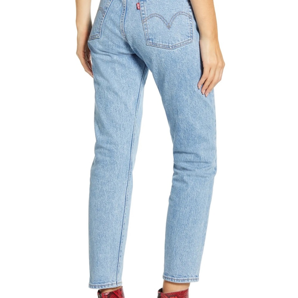 Levi’s Wedgie Fit Jeans